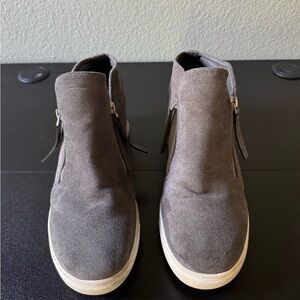 Madden Girl Gray Suede Ankle Boots 8.5